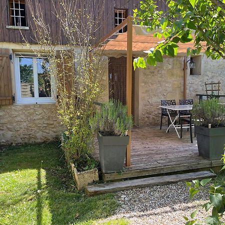 Gîte PEYROUTAS Vignonet Saint Emilion Extérieur photo